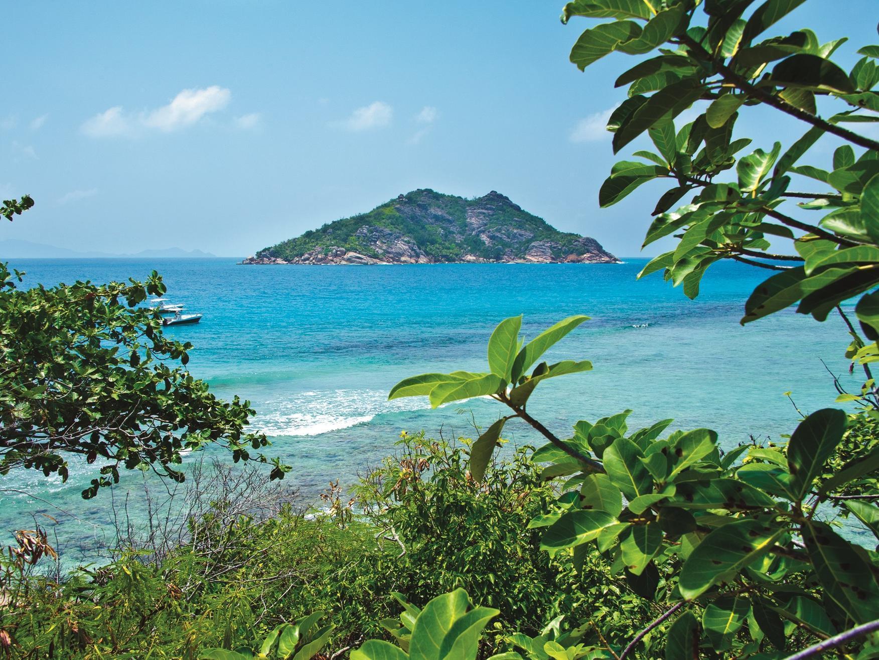 New Emerald Cove Hotel Baie Sainte Anne Exteriör bild