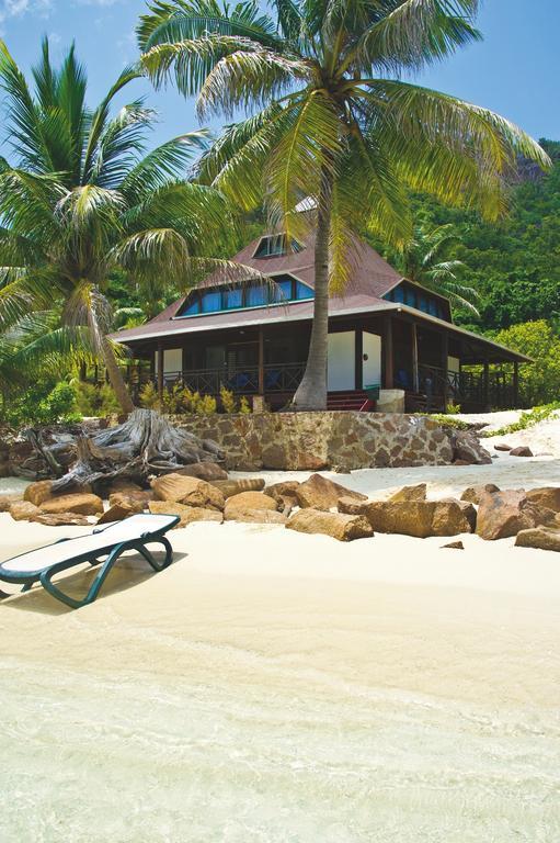 New Emerald Cove Hotel Baie Sainte Anne Exteriör bild
